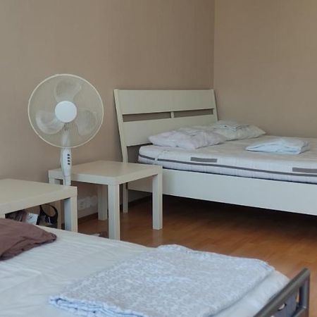 Affordable Studio Near City Center Wien Exteriör bild