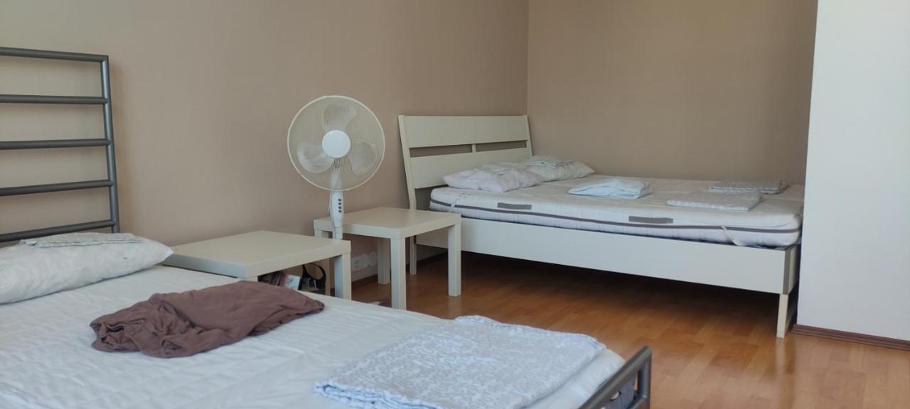 Affordable Studio Near City Center Wien Exteriör bild