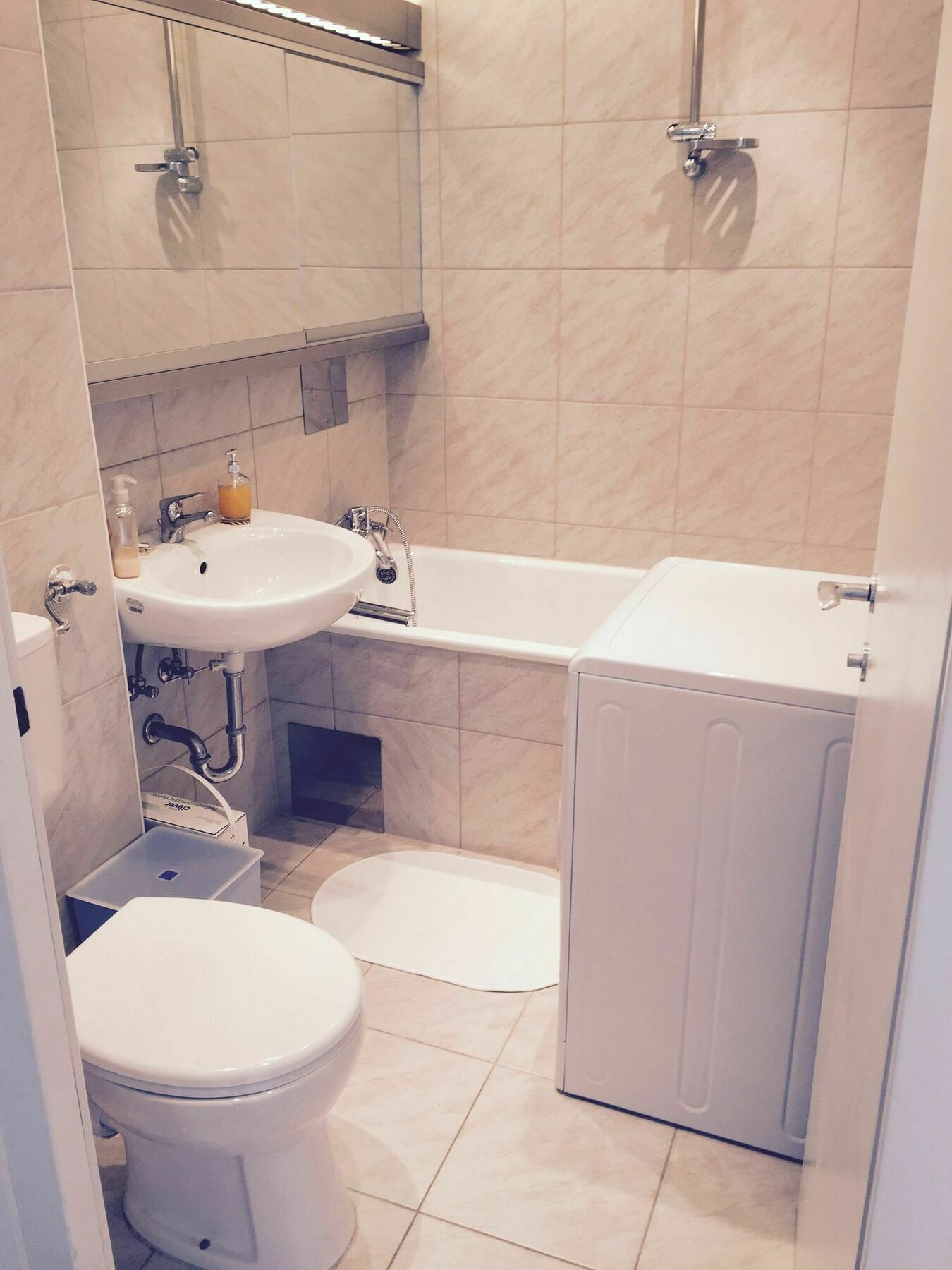 Affordable Studio Near City Center Wien Exteriör bild